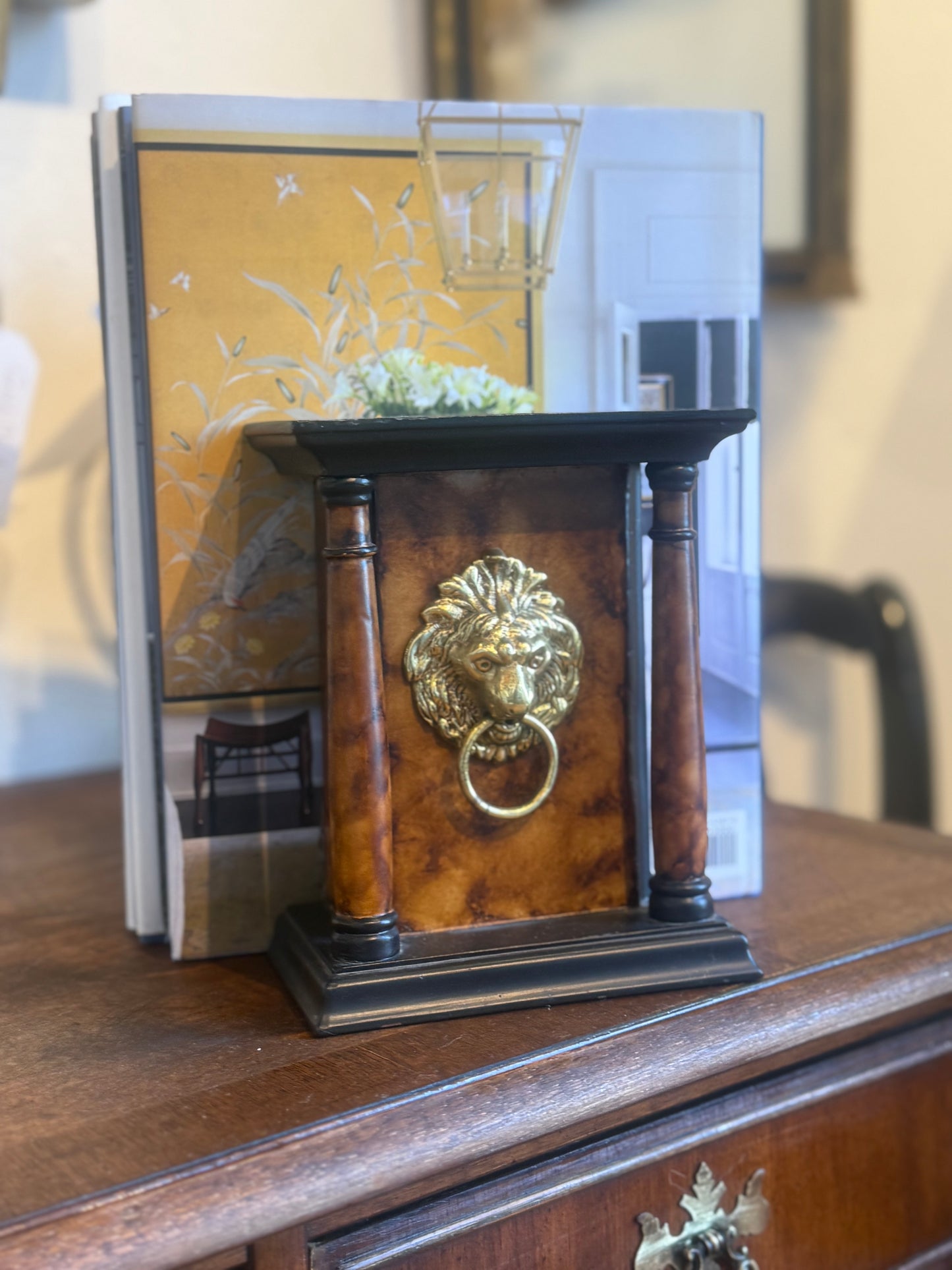 Bookend