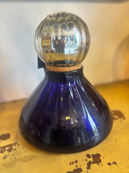 Globe Item
