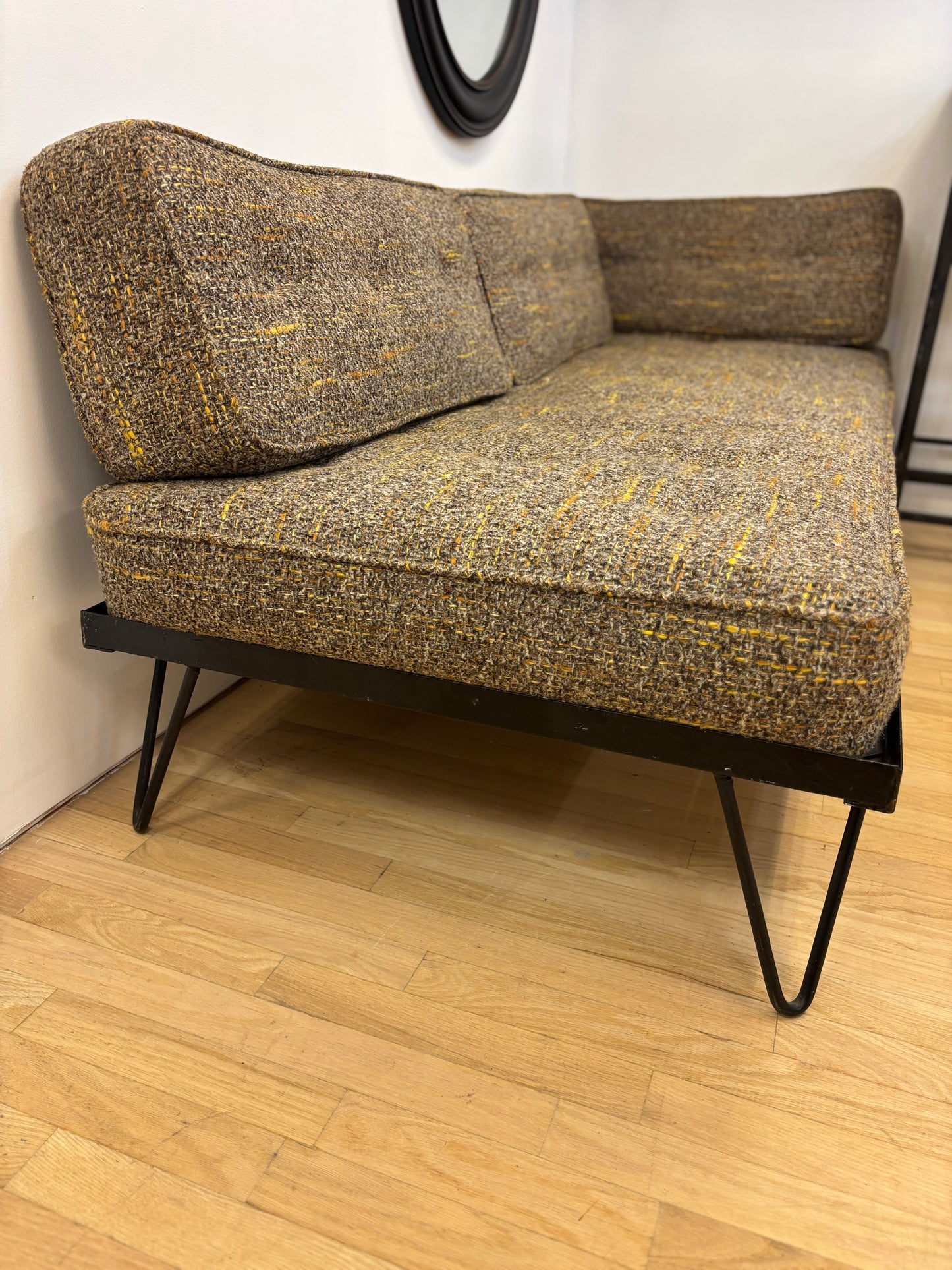 Tweed Chaise