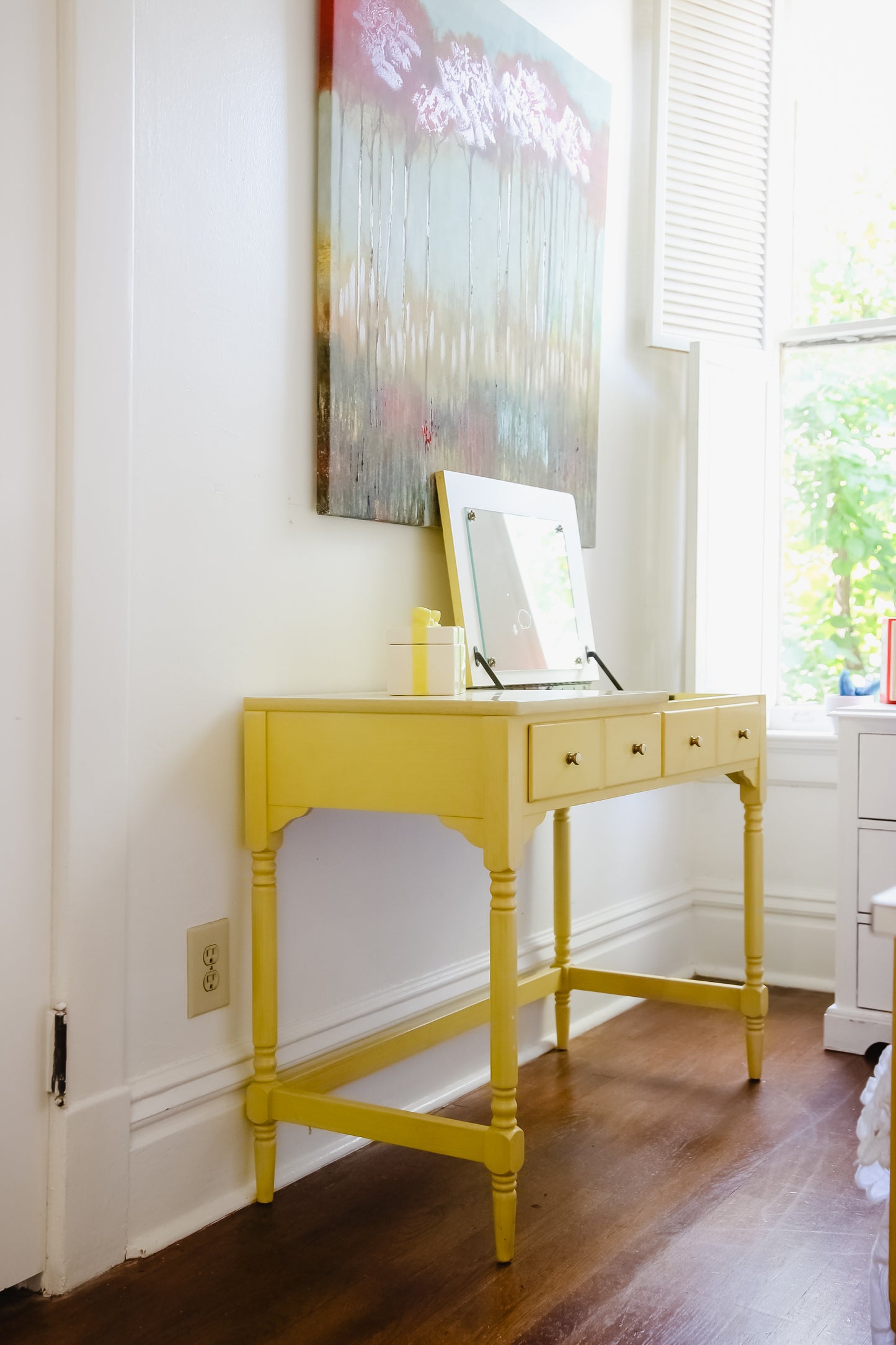 Yellow Vintage Dressing Table with mirror.