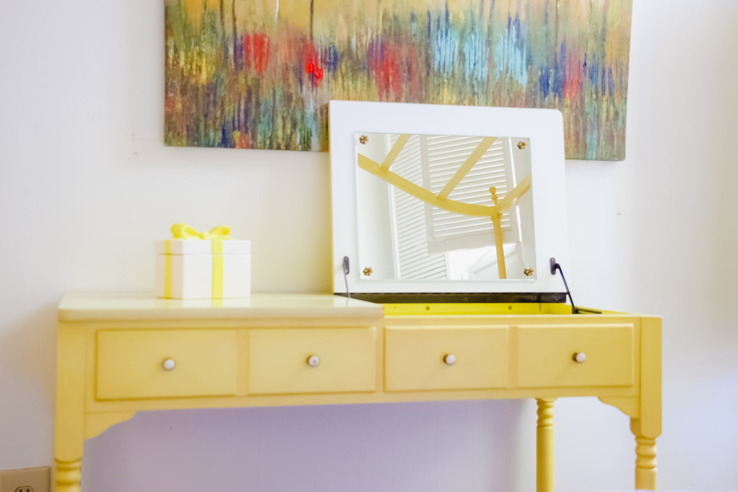 Yellow Vintage Dressing Table with mirror.